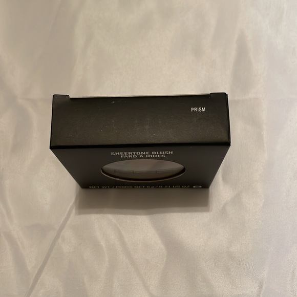 MAC SHEERTONE BLUSH PRISM - Picture 2 of 4